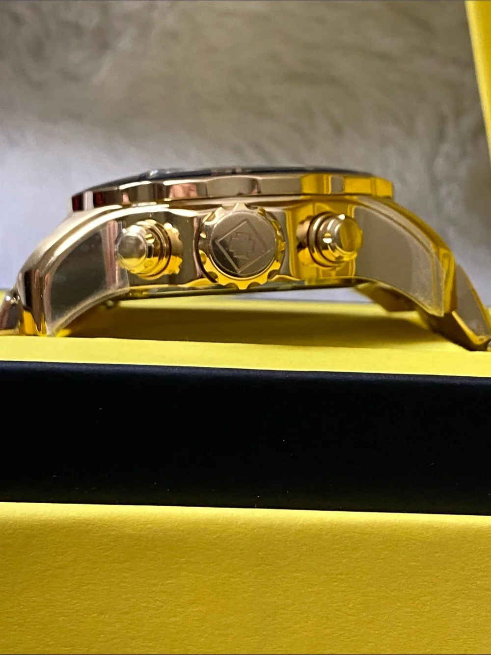 Invicta Gold and Blue Pro Diver Men’s Watch.  48mm, 200m water Resistant.